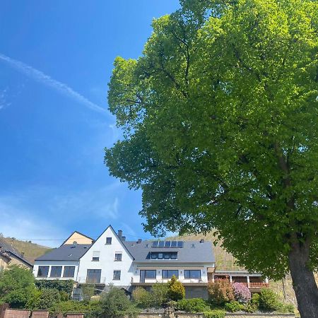 Отель Wein Und Gastehaus Marlene Pohl Kinheim Экстерьер фото